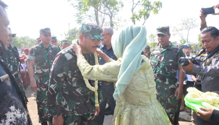 Danrem 063/SGJ hadiri Upacara penutupan TMMD ke-117 Kodim 0615/Kuningan tahun 2023