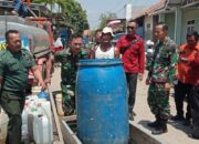 Kodim 0620/Kab Cirebon, Distribusikan Air Bersih Untuk Masyarakat Pesisir