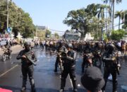 Polres Cirebon Kota Melaksanakan Simulasi Sispamkota Dalam Rangka Menghadapi Kontijensi Pada Tahapan Pemilu 2024