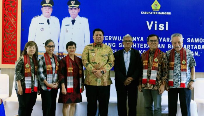 Kunjungan Tim Universitas Katolik Parahyangan Bandung ke Samosir