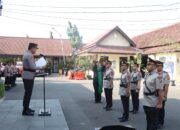 Kapolres Cirebon Kota Pimpin Pelantikan Kapolsek Kedawung dan Sertijab Kasat Lantas serta Kapolsek Lemahwungkuk