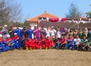 Jalin Sinergitas dan Silaturahmi, Posal Karangsong Lanal Cirebon Turut Bersih-Bersih Pantai Song.