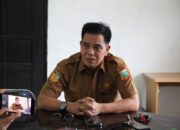 Pemkab Keerom Cairkan Honor Guru Kontrak. Stenly Moningka : Evaluasi Dan Tindakan Tegas Bagi Guru Yang Malas Di Tempat Tugas