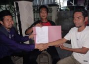 Penyerahan Sertifikat Halal Gratis, Pak Idi Pedagang Bubur Kacang Desa Grogol Ucapkan Trimksh KUA Kec.Kapetakan