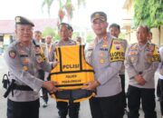 Kapolres Pekalongan Serahkan Barang Hibah dari Pemprov Jateng kepada Kapolsek dan Kasat Samapta