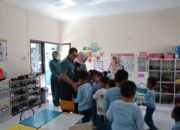 Peringati Hari Guru Nasional, Danlanal Cirebon bersama Ketua Jalasenastri Cabang 8 Korcab III DJA I Tinjau Fasilitas Pendidikan TK Hang Tuah