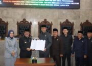 DPRD Gelar Paripurna Pemberhentian Bupati dan Wakil Bupati Cirebon