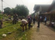 Karya bakti Kodim 0620/Kabupaten Cirebon Di wilayah Koramil 0620-02/Tengah tani