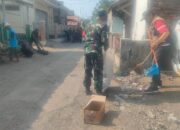 Koramil 0620-04/Losari Gelar Karbak Gotong Royong Bersihkan Lingkungan di Pabedilan Kaler