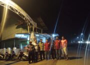 Kepala Desa Pegagan Kidul beserta Perangkatnya Pam Pos di Jl. Raya Sunan Gunungjati antisipasi malam tahun baru