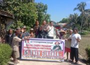 Asep Guntara dan Irwan Gunawan Serahkan Mesin Pertanian Multiguna Kepada Kelompok Tani