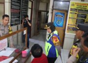 Kapolresta Cirebon Kunjungi Sejumlah Polsek Jajaran Cek Pelayanan Publik dan Beri Motivasi Kerja Kepada Anggota