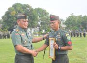 Amankan 2 pucuk Senpi, Danrem 063/SGJ berikan penghargaan kepada Babinsa dan Warga Majalengka