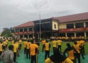 Jum’at Sehat Polresta Cirebon, Para Personel Laksanakan Senam Bersama
