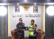 Perkuat Sinergitas TNI – Polri, Kapolresta Cirebon Silaturahmi dengan Danlanal Cirebon