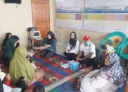 Sekmat Mande Monitoring Kegiatan Pemeriksaan Bumil dan Cekas Para Lansia di Aula Desa Mande