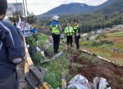 Bus Kramat jati terjun bebas ke jurang 10 KM dipuncak cianjur