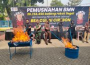 Dandim 0614/Kota Cirebon Hadiri Kegiatan Pemusnahan BMN Oleh Bea Cukai Cirebon