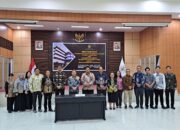 Bupati Samosir Serahkan Laporan Keuangan Unaudited Pemkab Samosir 2023 ke BPK RI Perwakilan Sumut.