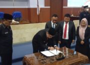 Pj Bupati Lahat M.Farid Hadiri Rapat  Paripurna VIII Masa Persidangan Kedua Tahun Sidang 2024