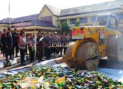 Cipta Kondisi Selama Ramadhan, Polres Pekalongan Musnahkan Ribuan Botol Minuman Keras