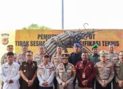 Kapolresta Cirebon Resmikan Monumen Udang dari Knalpot Yang Tidak Sesuai Spesifikasi Teknis