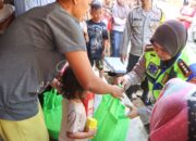 Kapolresta Cirebon Pimpin Patroli Roda Dua Berikan Bantuan Kepada Anak Asuh Stunting