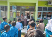 Bentuk Kepedulian Kepada Generasi Muda, Kapolsek Talun Berikan Binluh Kepada SMPN 1 SATAP