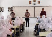 Polresta Cirebon Berikan Penyuluhan Kamtibmas dan Pencegahan Stunting kepada Siswa SMAN 1 Plumbon