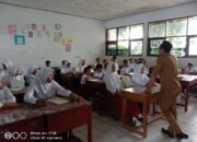 Hari Pertama SMP Negeri 3 Blanakan Mengadakan Masa Pengenalan Lingkungan Sekolah.