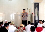 Sholat Jumat Bersama Warga Desa Bligorejo, Kapolres Pekalongan Pererat Jalinan Silaturahmi