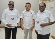 Sah! Piter Gusbager Terima SK B1 KWK Dari Perindo, Ketua DPD Perindo Keerom : “Kami Optimis Menang di Pilkada Keerom.”