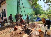 Penuhi Kebutuhan Warga, Satgas TMMD ke 122 Bagun Sumur Bor