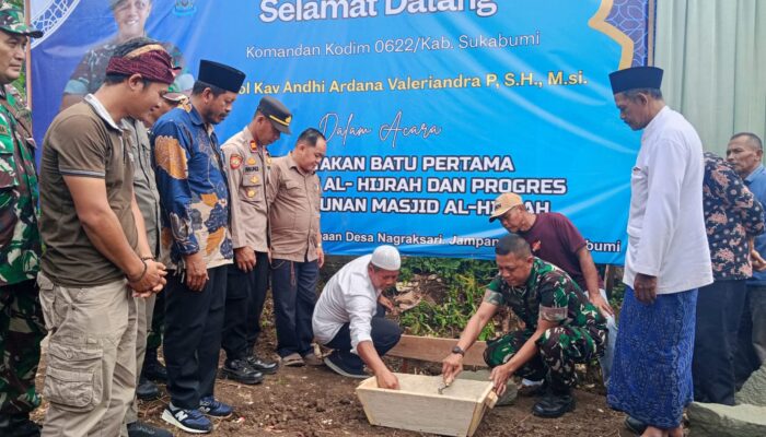 Peletakan batu pertama Madrasah Al Hijrah dan progres pembangunan Masjid Al Hijrah Kec. Jampangkulon Kab. Sukabumi