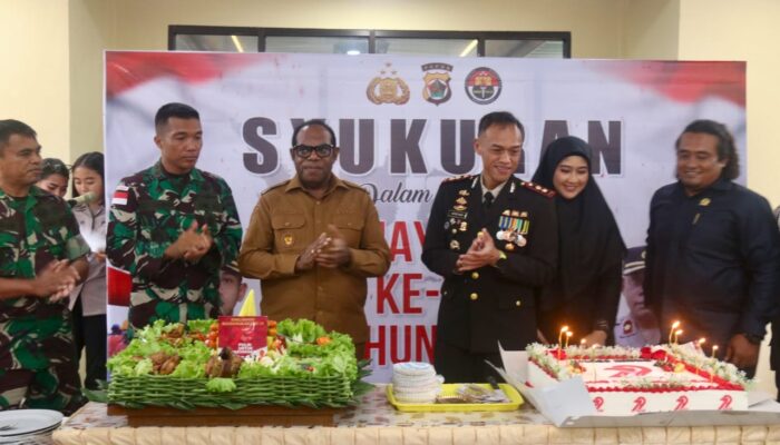 Hadiri Syukuran HUT Bhayangkara Ke-79, Ini Pesan Bupati Gusbager Kepada Jajaran Polres Keerom