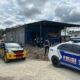 Polwan Polres Keerom Bagikan Bendera Dan Stiker, Bangkitkan Semangat Nasionalisme Warga