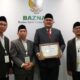 Bupati Bogor Terima Penghargaan Pada Kegiatan Baznas Awards 2025, KH. Lesmana : Penghargaan ini Menjadi Motivasi Kami Untuk Lebih Meningkatkan Pelayanan Kepada Masyarakat.