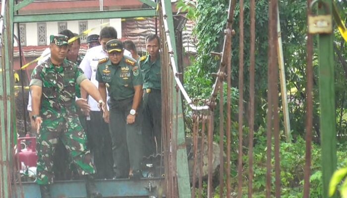 Danrem 063/SGJ Tinjau Perbaikan Jembatan Gantung Krian