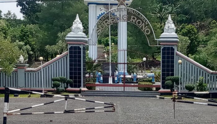 Halaman Parkir TMP Sureng Rono Terendam Banjir, Drainase Tersumbat Material Urugan