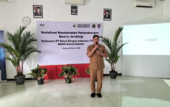 Jaga Sinergi, Solusi Bangun Indonesia Gelar Sosialisasi Kesehatan dan Keselamatan Tambang di Quarry Jeruklegi