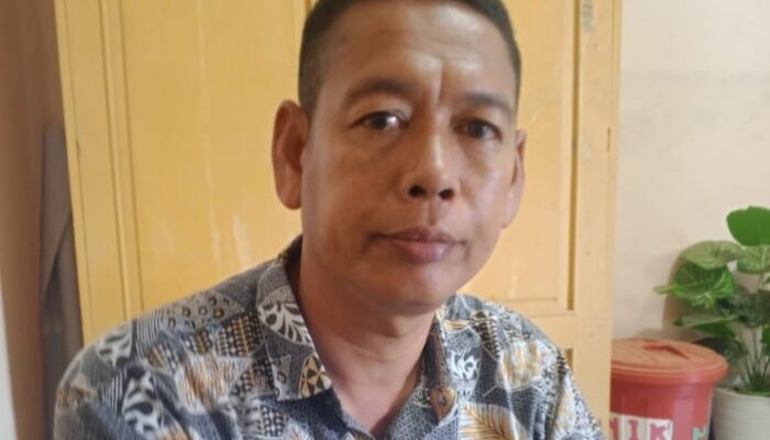 KLARIFIKASI KADES MERTAK DENGAN TEGAS BAHWA TERKAIT ISU MIRING TENTANG DIRINYA SANGATLAH TIDAK BENAR