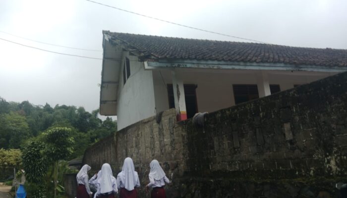 Emosi Tak Terkontrol, Wartawan Ditegur Keras KS Dawuan Saat Konfirmasi Kondisi Bangunan Sekolah