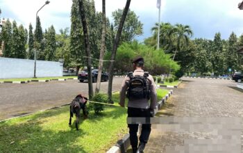 Polres Pekalongan Sterilisasi Gedung Setda Kajen Jelang Penyerahan Surat Gubernur Jateng