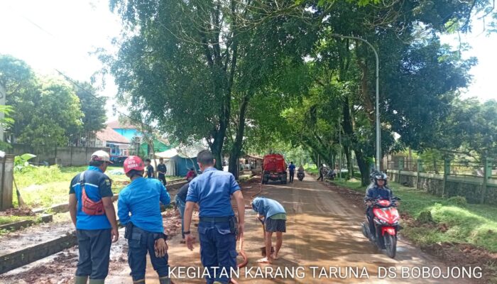 Pemdes, Forkopimcam Mande Hingga Gubernur Jabar H. Dedi Mulyadi Tindaklanjuti Keluhan Warga Terkait Jalan Licin