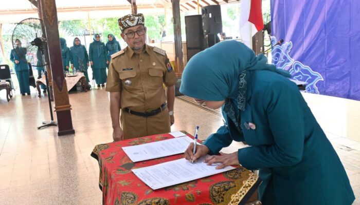 Bupati Imron: Tekankan Peran Strategis KPK dan Posyandu dalam Pembangunan Keluarga