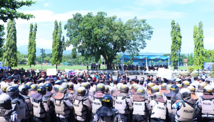 Simulasi Sispamkota Digelar, Ratusan Personel Siaga Amankan Pekalongan