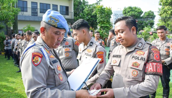 Tegakkan Disiplin, Polresta Cirebon Bersama Bidpropam Polda Jabar Gelar Gaktibplin dan Tes Urine Mendadak