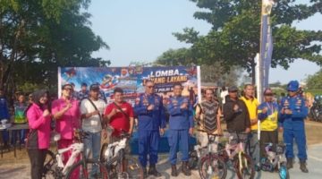 Langit Cirebon Jadi Arena Warna, Lomba Layang-Layang Meriahkan Hari Bhayangkara ke-80