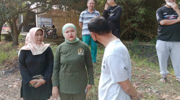 Warga Perumahan PCL Tuntut Pintu TPS di Jalan Ir. Sukarno Talun Ditutup