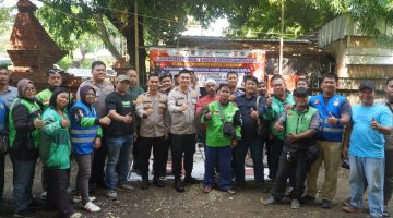 Polres Cirebon Kota Gelar Bengkel Gratis Bersama Ojol Kamtibmas dalam Rangka Hari Bhayangkara ke-80